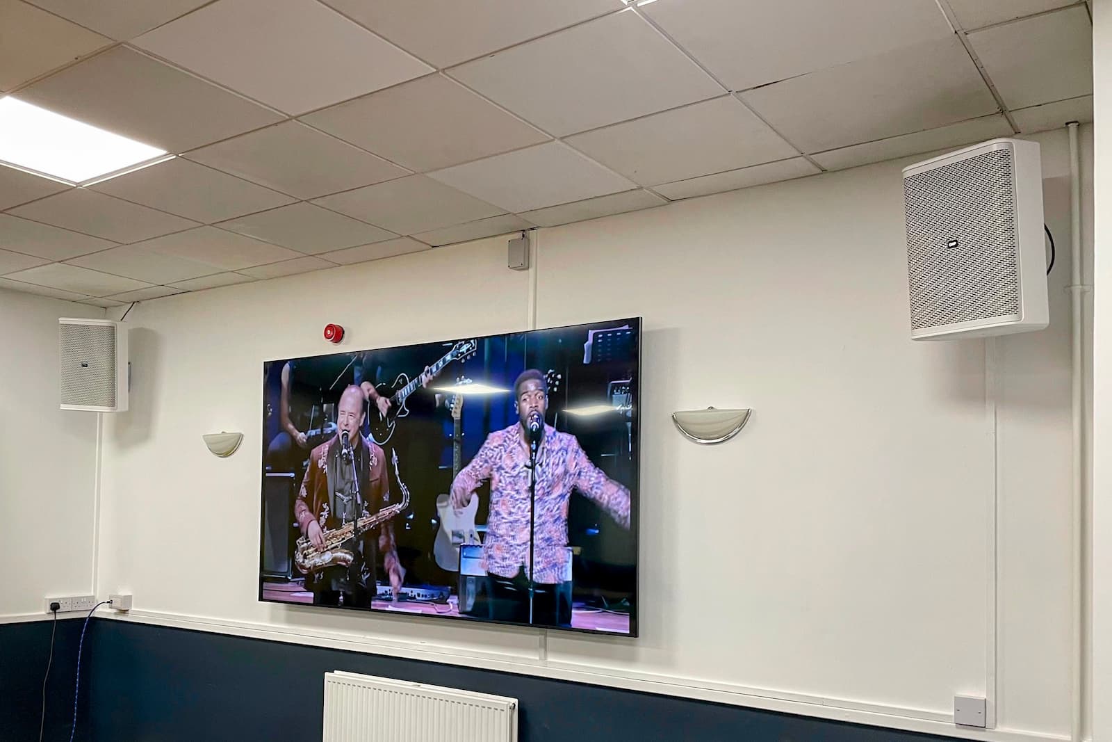 tv on wall